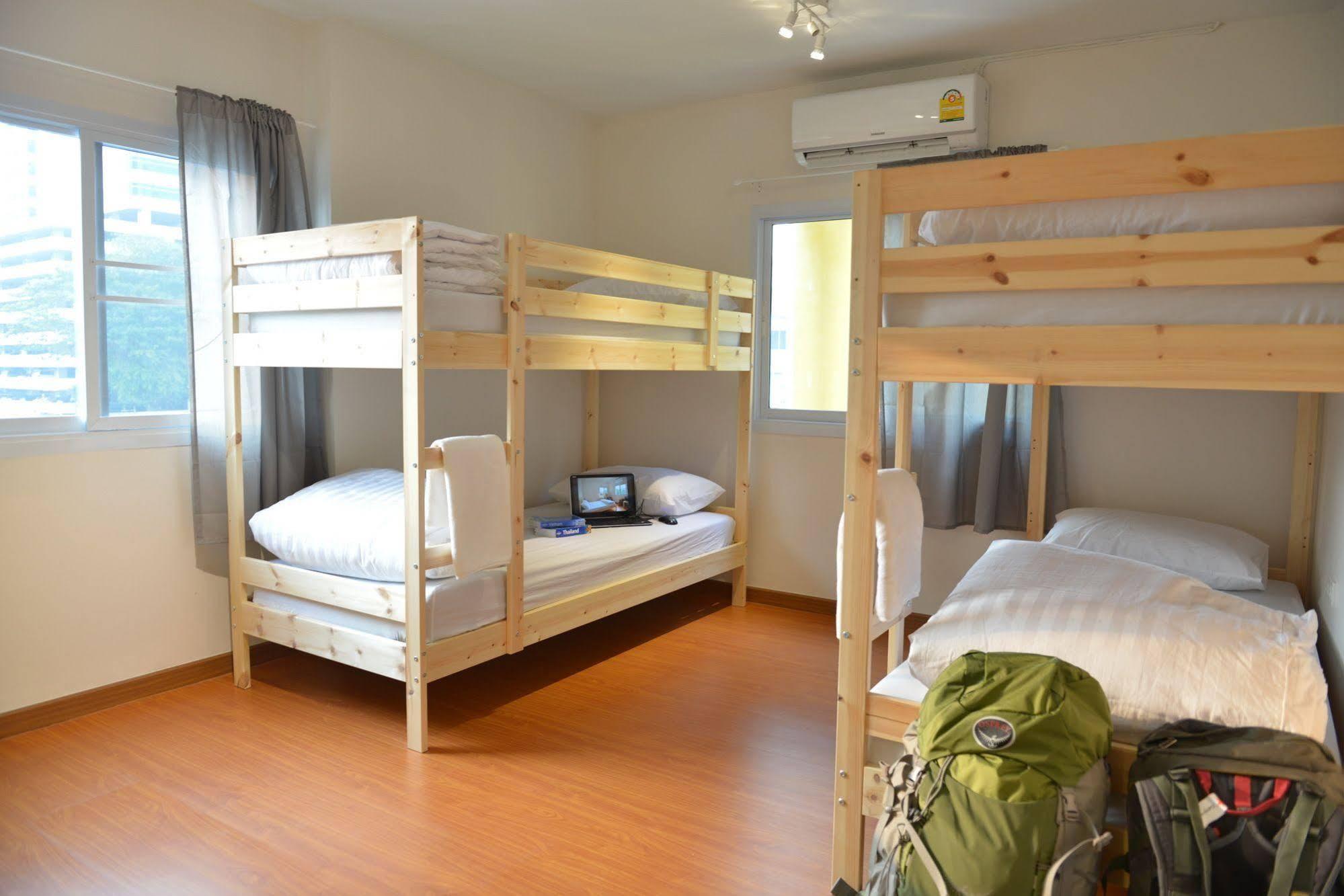 Panpan Hostel Bangkok Exteriör bild