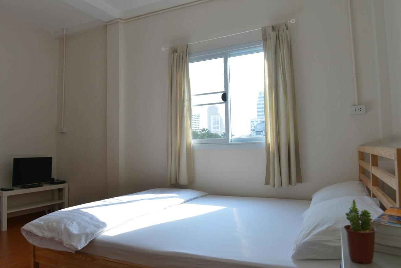 Panpan Hostel Bangkok Exteriör bild