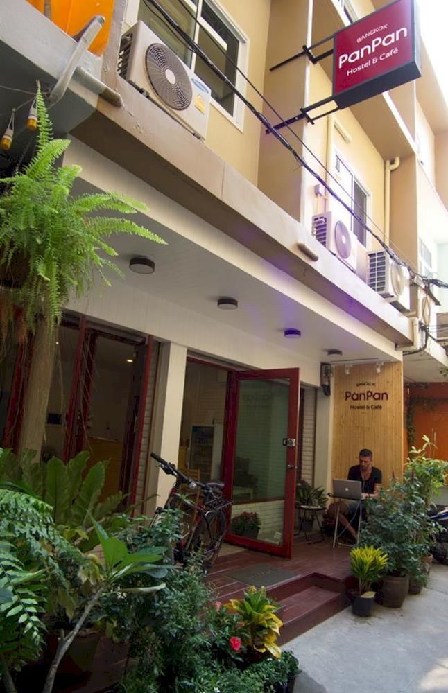 Panpan Hostel Bangkok Exteriör bild