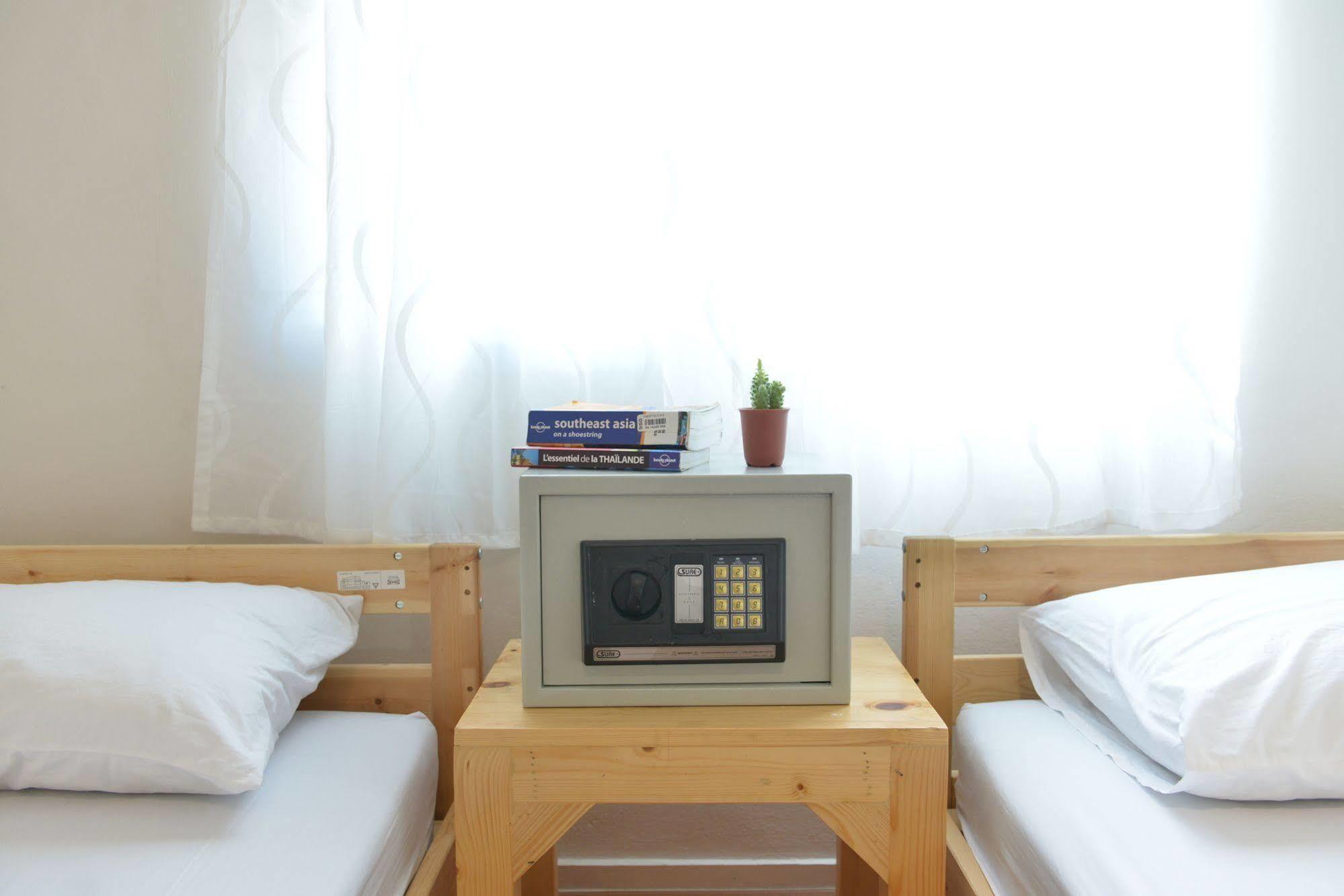 Panpan Hostel Bangkok Exteriör bild