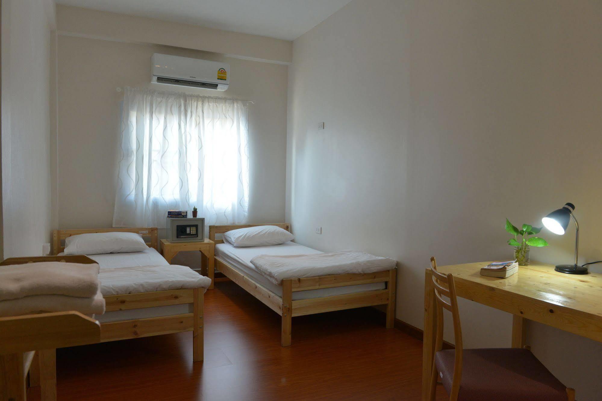 Panpan Hostel Bangkok Exteriör bild