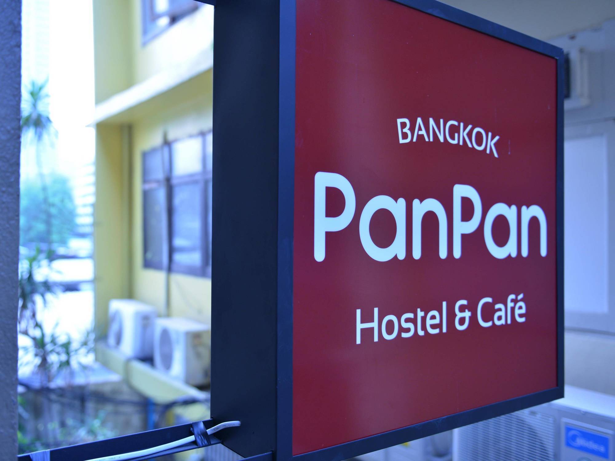 Panpan Hostel Bangkok Exteriör bild