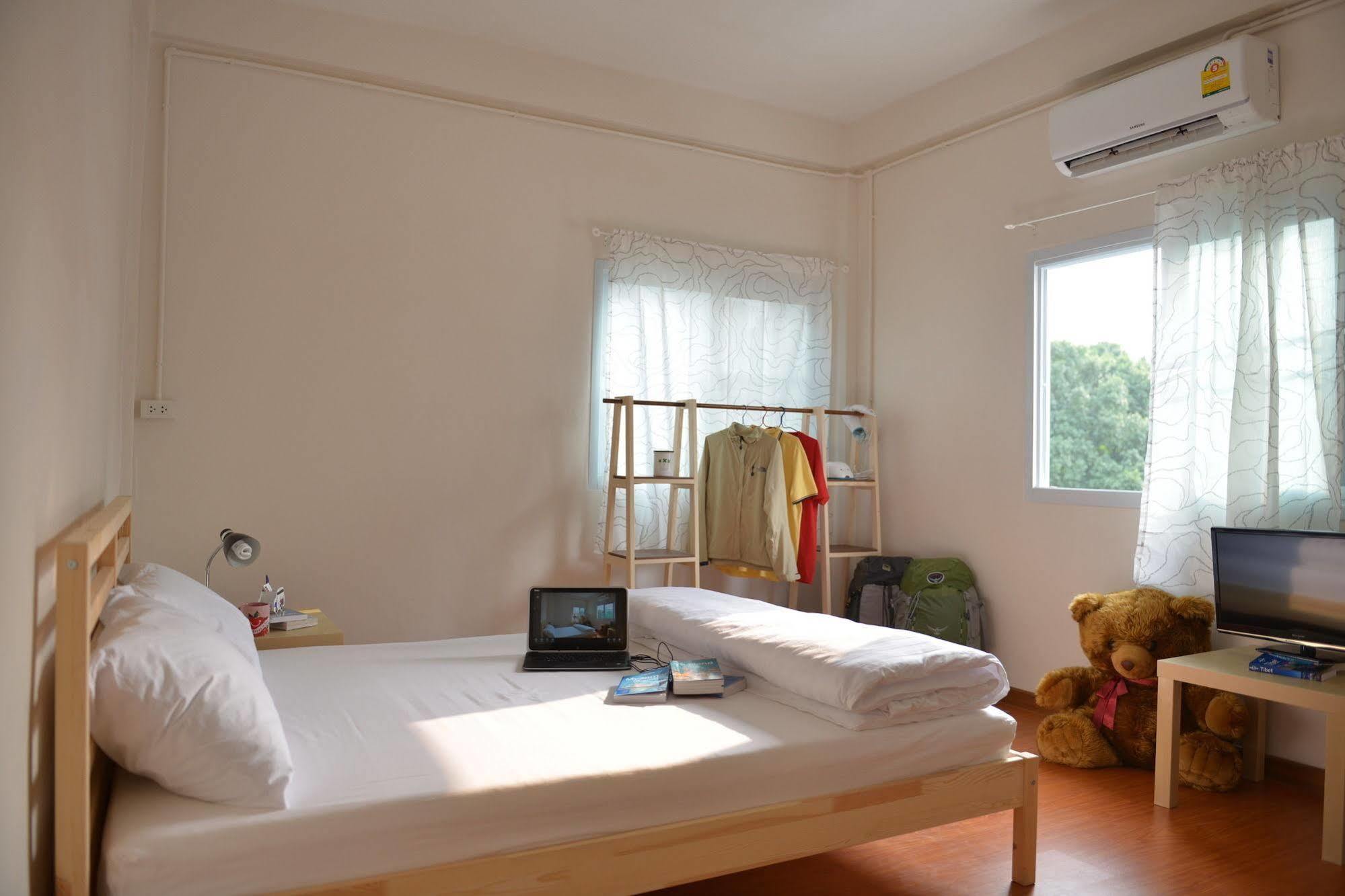 Panpan Hostel Bangkok Exteriör bild